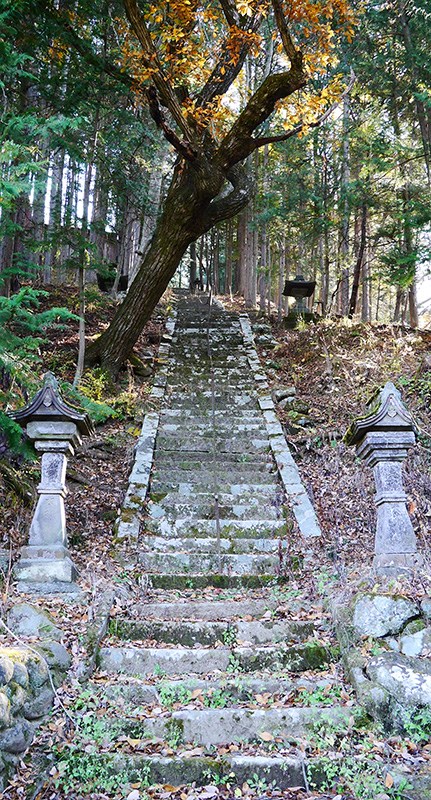 韮崎 山神社